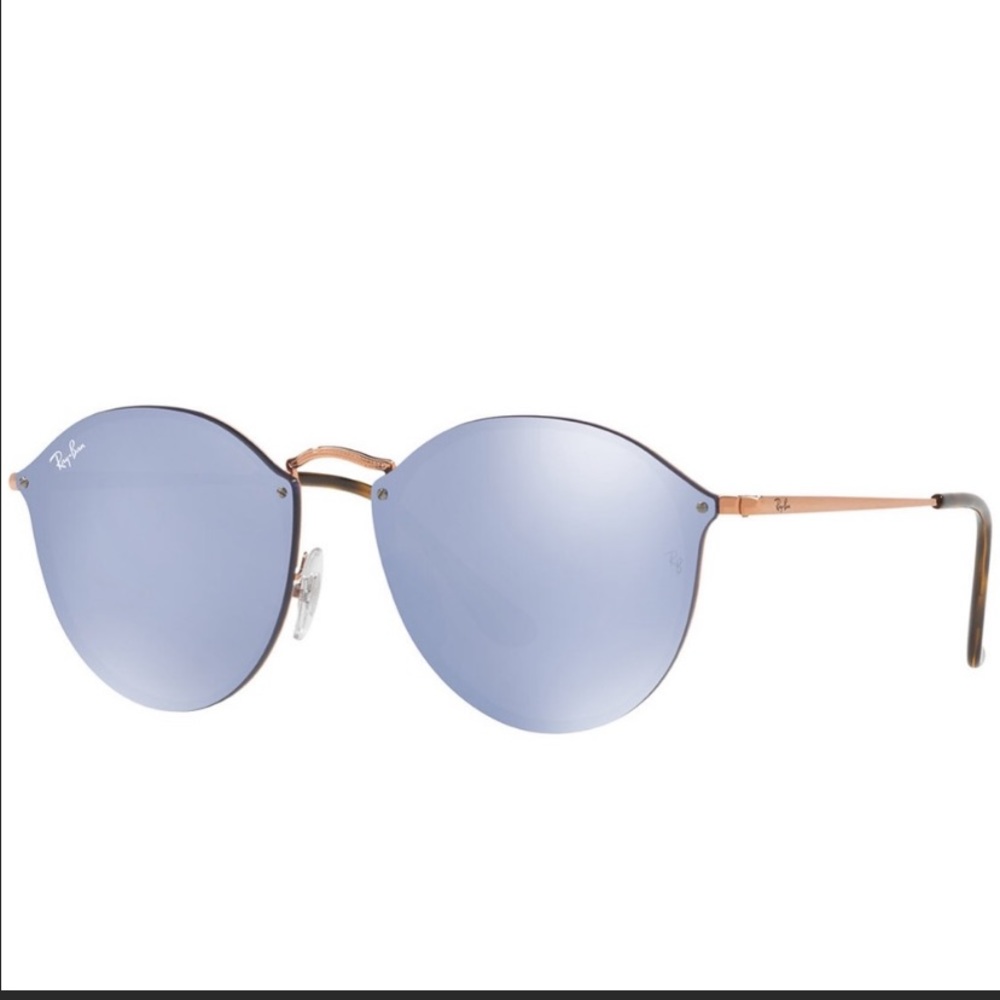 💕SALE💕 Blaze Collection around